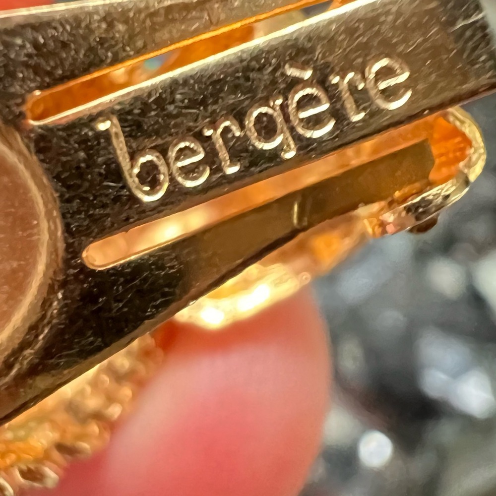 Bergere Vintage Earrings View 3